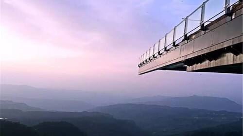 女生實現財務自由的階段與國內旅游業務的機遇